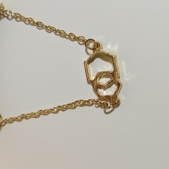 Bracelets - Picture 4 of 5